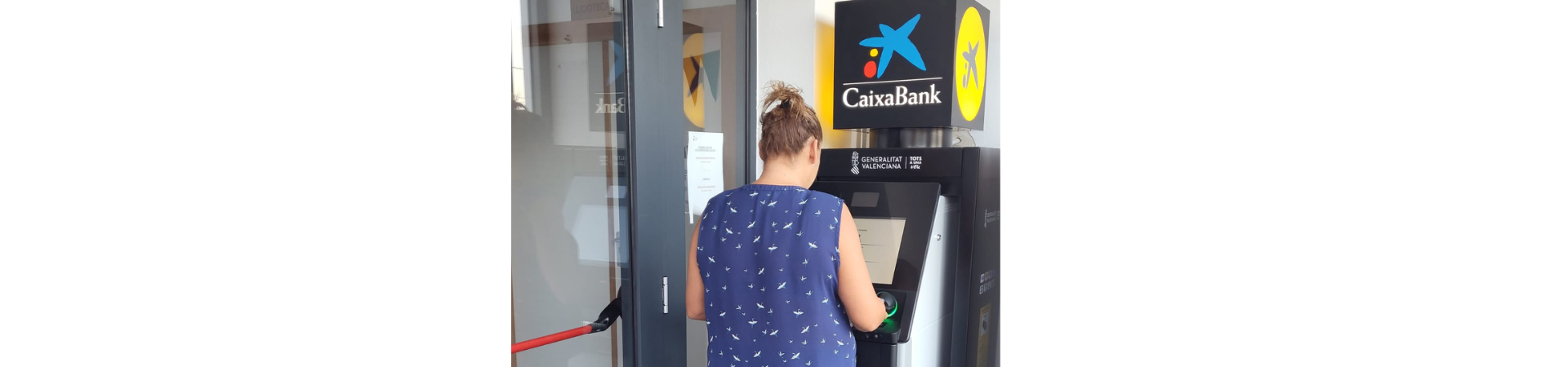 Cajero en La Ribera de Cabanes / Caixer a La Ribera de Cabanes